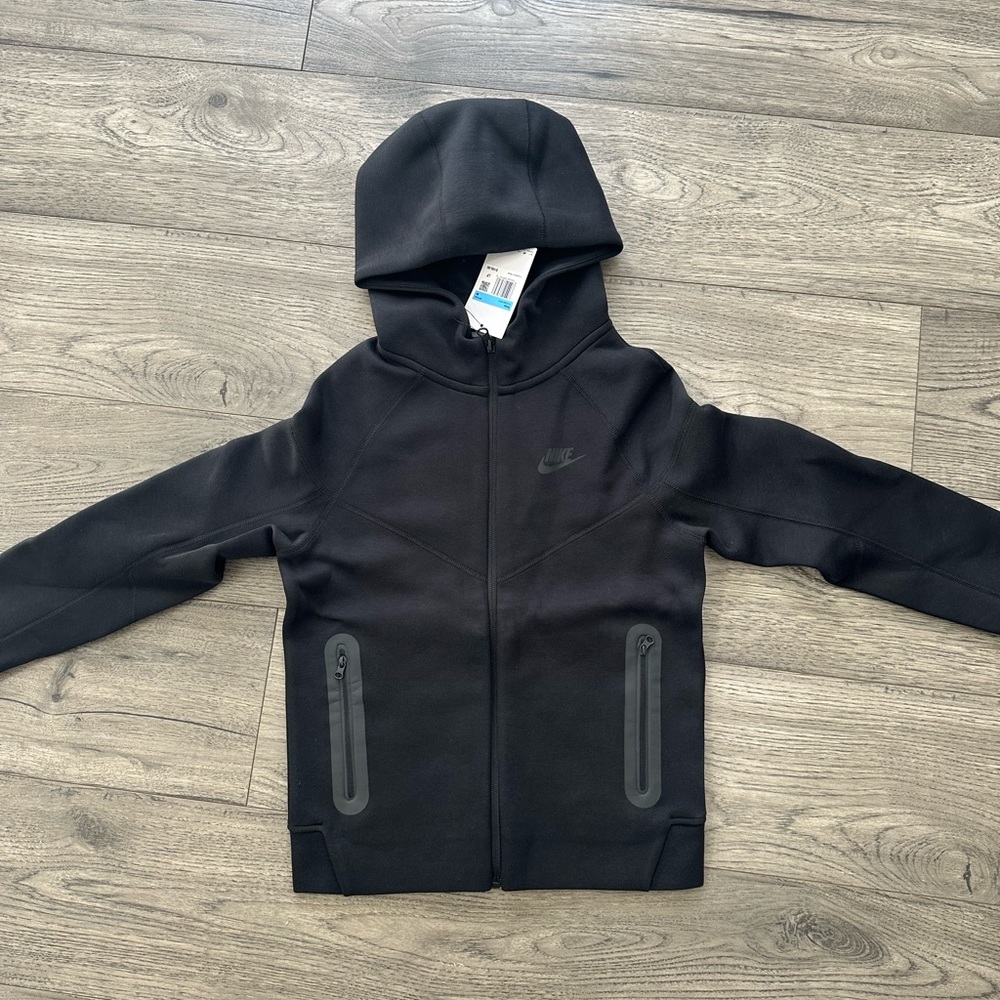 New with Tags - Nike Youth Medium Jacket